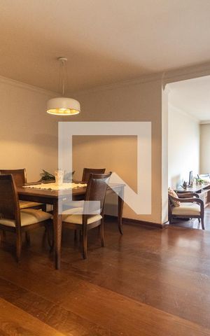 Apartamento à venda com 145m², 3 quartos e 2 vagas Apartamento à venda com 145m², 3 quartos e 2 vagasSala