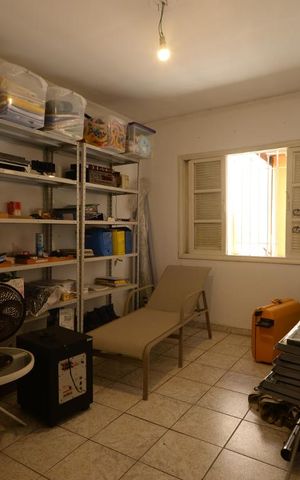 Casa à venda com 200m², 2 quartos e 4 vagasQuarto 2