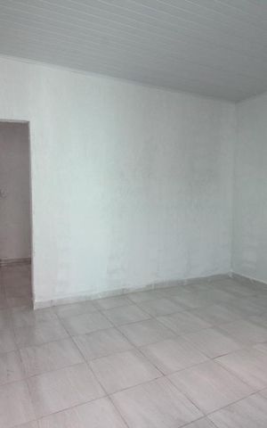Casa à venda com 120m², 1 quarto e sem vagasala