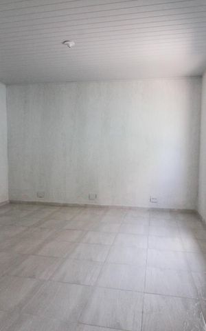 Casa à venda com 120m², 1 quarto e sem vagaquarto