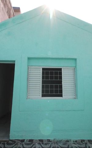 Casa à venda com 120m², 1 quarto e sem vagaarea de serviço / quintal