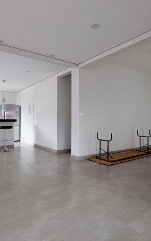 Apartamento para alugar com 127m², 3 quartos e 2 vagas Apartamento para alugar com 127m², 3 quartos e 2 vagasÁrea comum