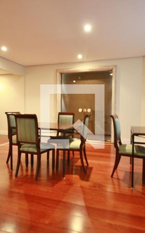 Apartamento para alugar com 244m², 3 quartos e 4 vagasÁrea comum - Salão de festas