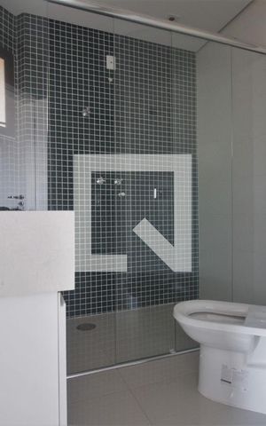 Apartamento para alugar com 244m², 3 quartos e 4 vagasBanheiro da Suíte 1
