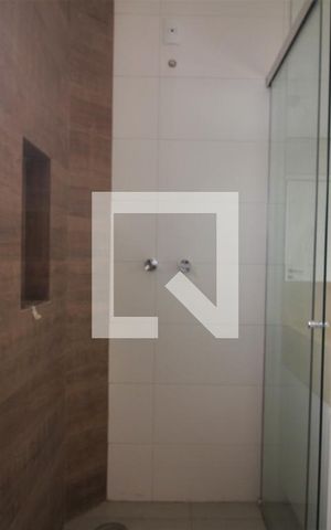 Apartamento para alugar com 244m², 3 quartos e 4 vagasBanheiro da Suíte 2