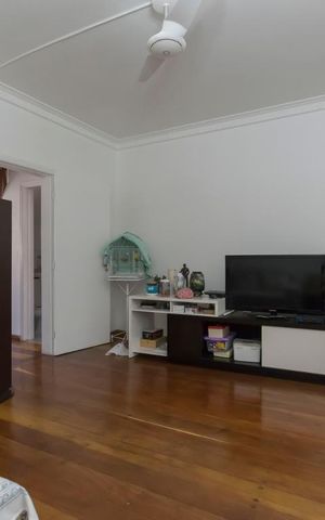 Casa à venda com 144m², 3 quartos e 1 vaga1o. Andar - Sala