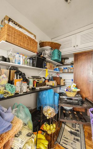 Apartamento à venda com 148m², 3 quartos e 2 vagas Apartamento à venda com 148m², 3 quartos e 2 vagasQuarto de Serviços