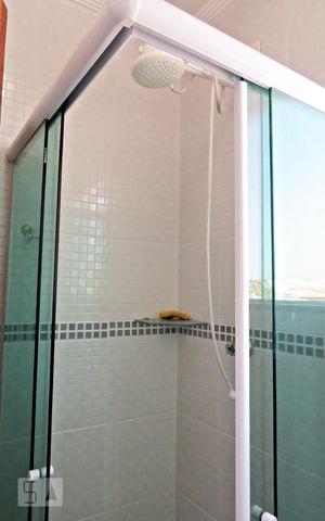 Casa à venda com 134m², 3 quartos e 3 vagasDetalhe do Banheiro da Suite 1