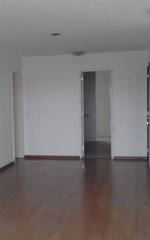 Apartamento à venda com 128m², 3 quartos e 3 vagas Apartamento à venda com 128m², 3 quartos e 3 vagasSala