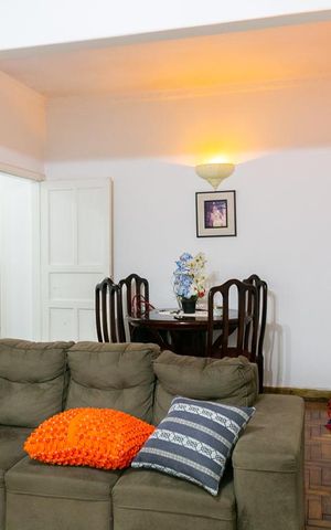 Casa à venda com 319m², 3 quartos e 3 vagas Casa à venda com 319m², 3 quartos e 3 vagasSala