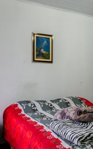 Casa à venda com 319m², 3 quartos e 3 vagas Casa à venda com 319m², 3 quartos e 3 vagasQuarto