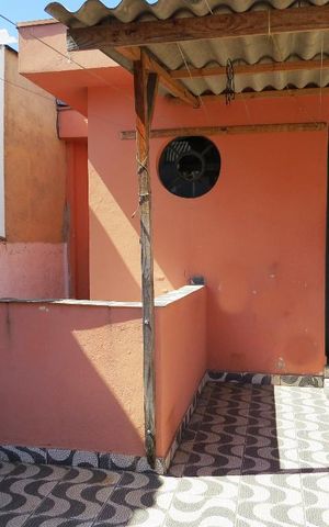 Casa para alugar com 100m², 2 quartos e sem vagaQuintal