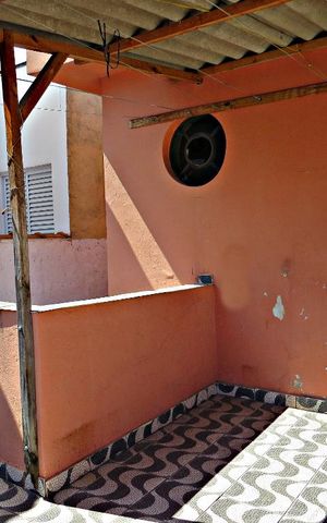 Casa para alugar com 100m², 2 quartos e sem vagaQuintal