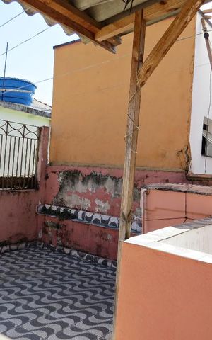 Casa para alugar com 100m², 2 quartos e sem vagaQuintal