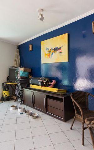 Casa à venda com 200m², 3 quartos e 4 vagas Casa à venda com 200m², 3 quartos e 4 vagasGaragem