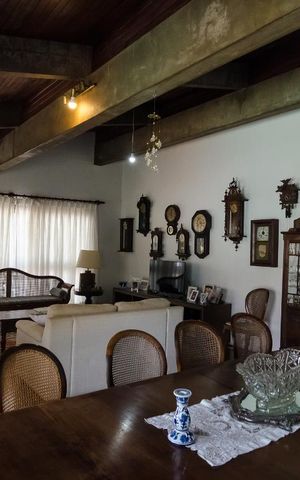 Casa à venda com 450m², 4 quartos e 4 vagasSala