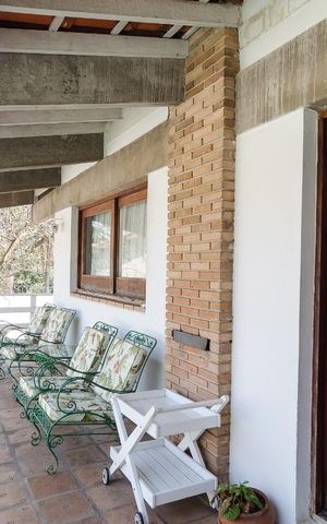 Casa à venda com 450m², 4 quartos e 4 vagasSacada