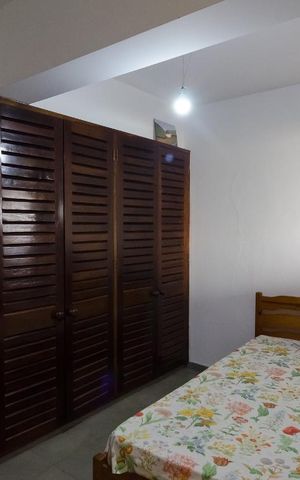 Casa à venda com 450m², 4 quartos e 4 vagasQuarto de serviço