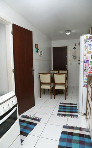 Apartamento à venda com 110m², 3 quartos e 2 vagasCozinha