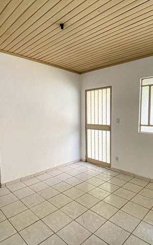 Casa para alugar com 75m², 2 quartos e sem vagaSala de Estar