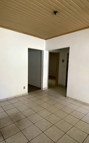 Casa para alugar com 75m², 2 quartos e sem vagaSala de Estar