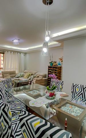 Apartamento à venda com 130m², 4 quartos e 2 vagasSala