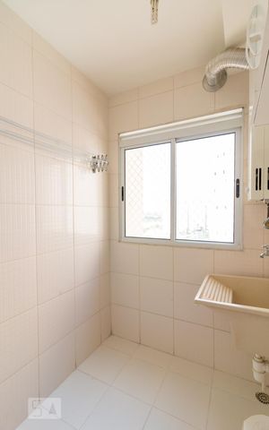 Apartamento para alugar com 45m², 2 quartos e sem vagaÁrea de serviço