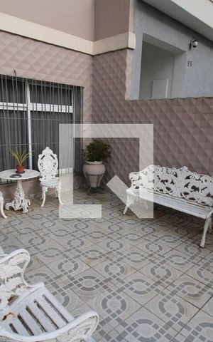 Casa à venda com 220m², 3 quartos e 2 vagasÁrea Comum 