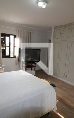 Casa à venda com 220m², 3 quartos e 2 vagasQuarto 2