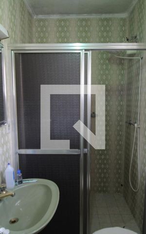 Casa à venda com 220m², 3 quartos e 2 vagasBanheiro 2