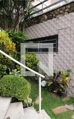 Casa à venda com 220m², 3 quartos e 2 vagasÁrea Comum