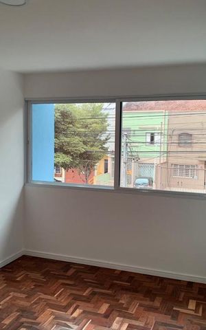Casa para alugar com 400m², 6 quartos e 4 vagas Casa para alugar com 400m², 6 quartos e 4 vagasQuarto 1