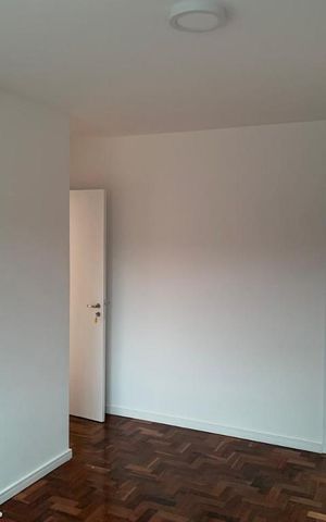 Casa para alugar com 400m², 6 quartos e 4 vagas Casa para alugar com 400m², 6 quartos e 4 vagasQuarto 3