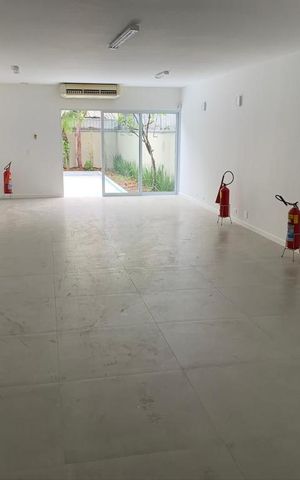 Casa para alugar com 400m², 6 quartos e 4 vagas Casa para alugar com 400m², 6 quartos e 4 vagasSala 2