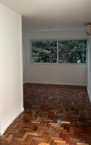 Casa para alugar com 400m², 6 quartos e 4 vagas Casa para alugar com 400m², 6 quartos e 4 vagasQuarto 1