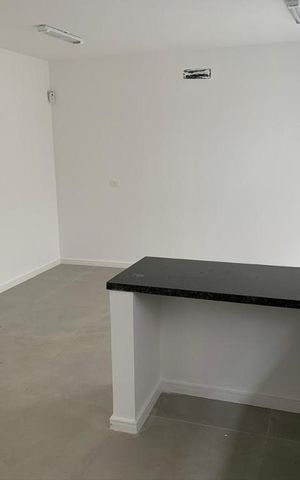 Casa para alugar com 400m², 6 quartos e 4 vagas Casa para alugar com 400m², 6 quartos e 4 vagasCozinha