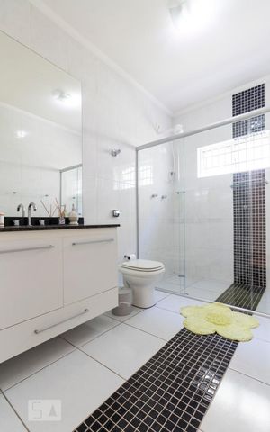 Casa à venda com 120m², 2 quartos e 3 vagasBanheiro Social