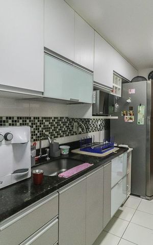 Apartamento à venda com 101m², 4 quartos e 2 vagas Apartamento à venda com 101m², 4 quartos e 2 vagasCozinha