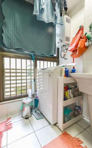 Apartamento à venda com 101m², 4 quartos e 2 vagas Apartamento à venda com 101m², 4 quartos e 2 vagasÁrea de Serviço