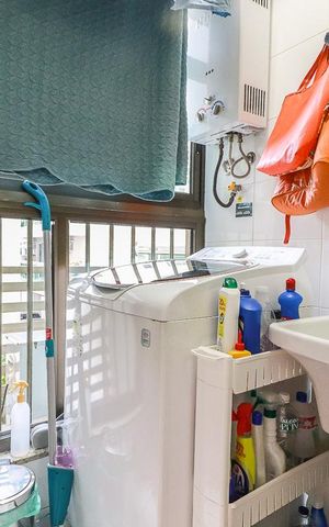 Apartamento à venda com 101m², 4 quartos e 2 vagas Apartamento à venda com 101m², 4 quartos e 2 vagasÁrea de Serviço
