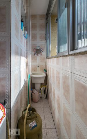 Apartamento para alugar com 60m², 2 quartos e sem vaga Apartamento para alugar com 60m², 2 quartos e sem vagaÁrea de Serviço