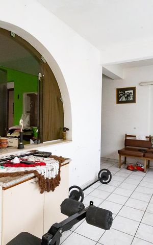 Casa à venda com 420m², 4 quartos e 2 vagas Casa à venda com 420m², 4 quartos e 2 vagassala