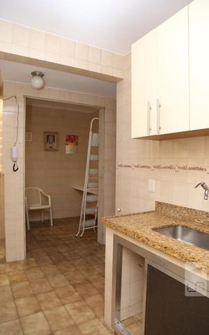 Apartamento à venda com 62m², 2 quartos e 1 vagaCozinha