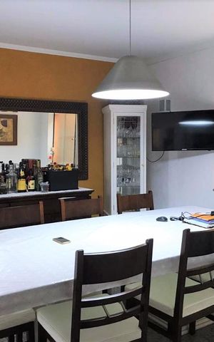 Casa à venda com 342m², 4 quartos e 4 vagas Casa à venda com 342m², 4 quartos e 4 vagasSala 3