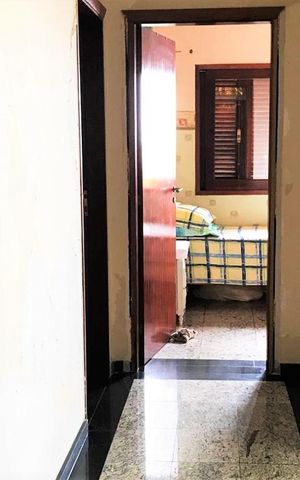 Casa à venda com 342m², 4 quartos e 4 vagas Casa à venda com 342m², 4 quartos e 4 vagasCorredor/ Quarto 2