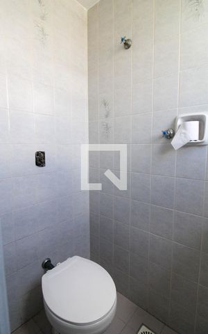 Apartamento à venda com 190m², 5 quartos e 2 vagasBanheiro de Serviço