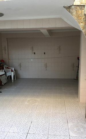 Casa à venda com 150m², 3 quartos e 2 vagas Casa à venda com 150m², 3 quartos e 2 vagasQuintal