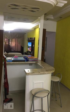 Casa à venda com 150m², 3 quartos e 2 vagas Casa à venda com 150m², 3 quartos e 2 vagasSala