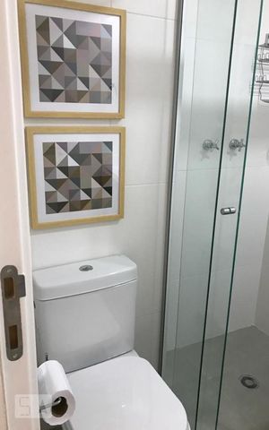Apartamento para alugar com 80m², 2 quartos e 2 vagas Apartamento para alugar com 80m², 2 quartos e 2 vagasBanheiro