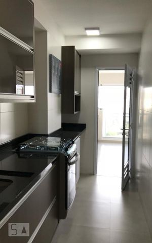 Apartamento para alugar com 80m², 2 quartos e 2 vagas Apartamento para alugar com 80m², 2 quartos e 2 vagasCozinha